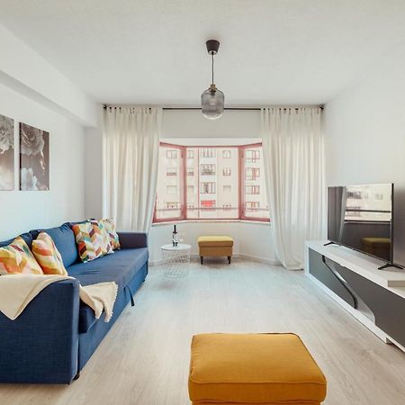 Elegant 3 Bedroom Apt - City Centre - Garage - Metro Lisboa Kültér fotó