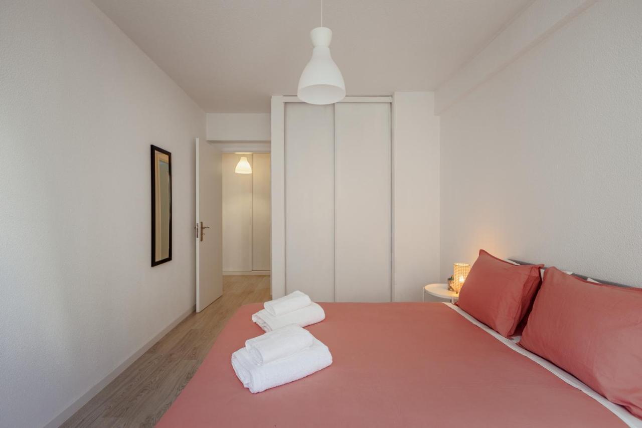Elegant 3 Bedroom Apt - City Centre - Garage - Metro Lisboa Kültér fotó