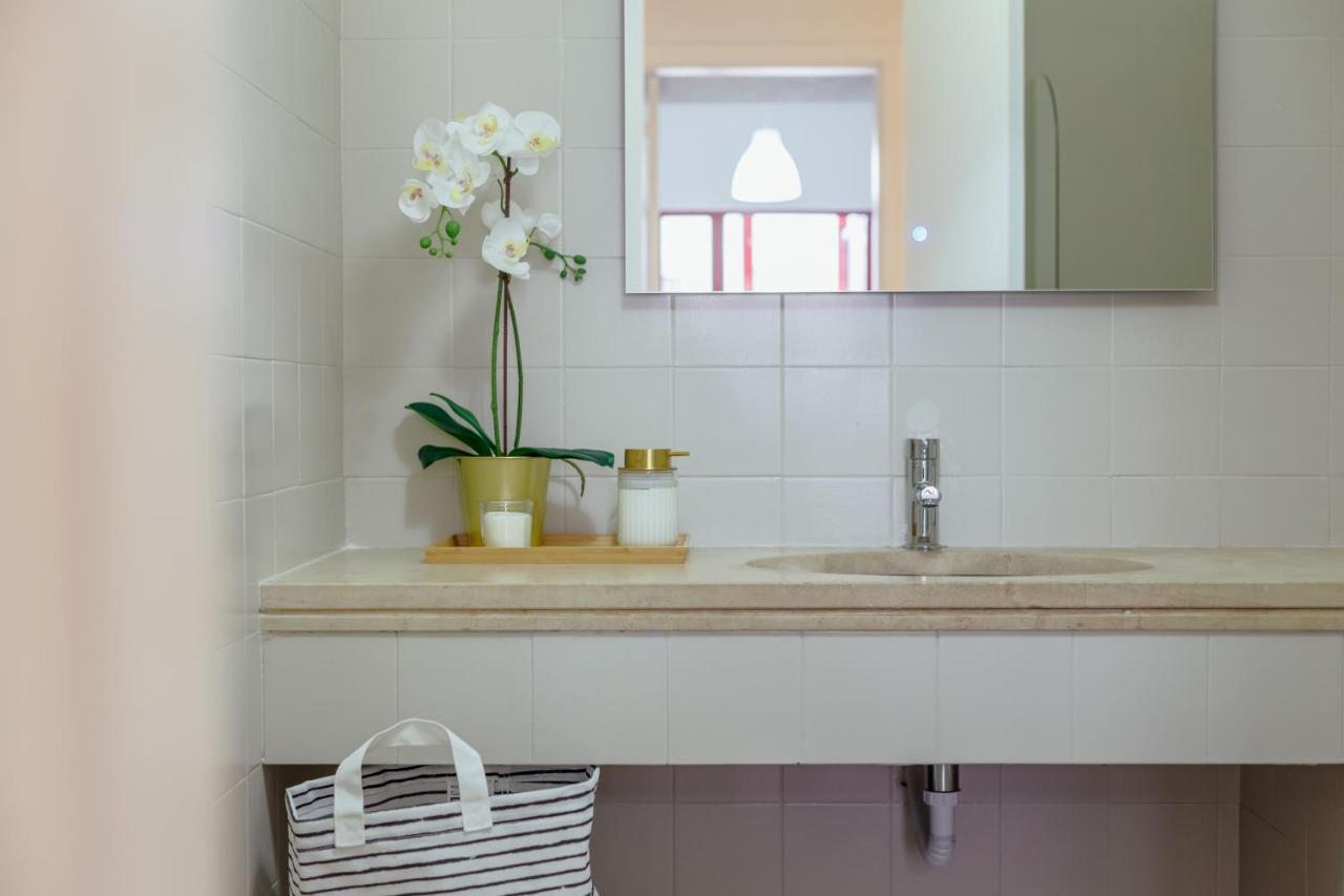 Elegant 3 Bedroom Apt - City Centre - Garage - Metro Lisboa Kültér fotó