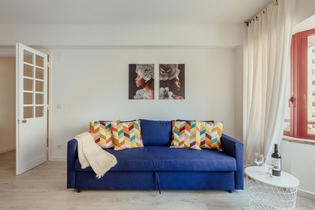 Elegant 3 Bedroom Apt - City Centre - Garage - Metro Lisboa Kültér fotó